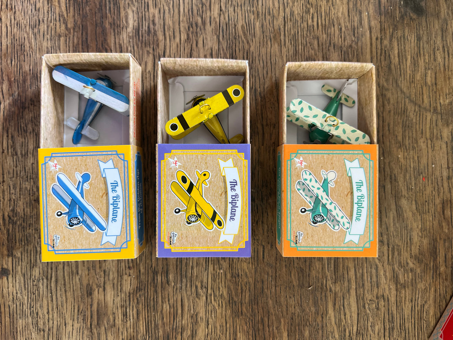 Tin matchbox Bi-plane (decoration only)